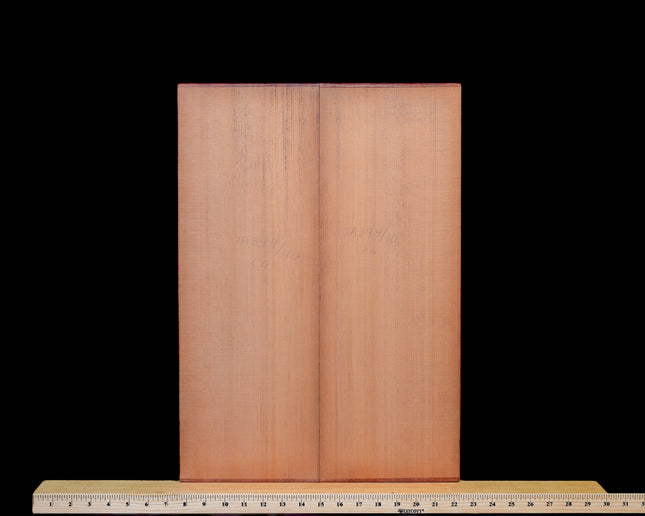 Sinker Redwood Top / Soundboard, Master Grade, OM / Classical Guitar (#WT2089)